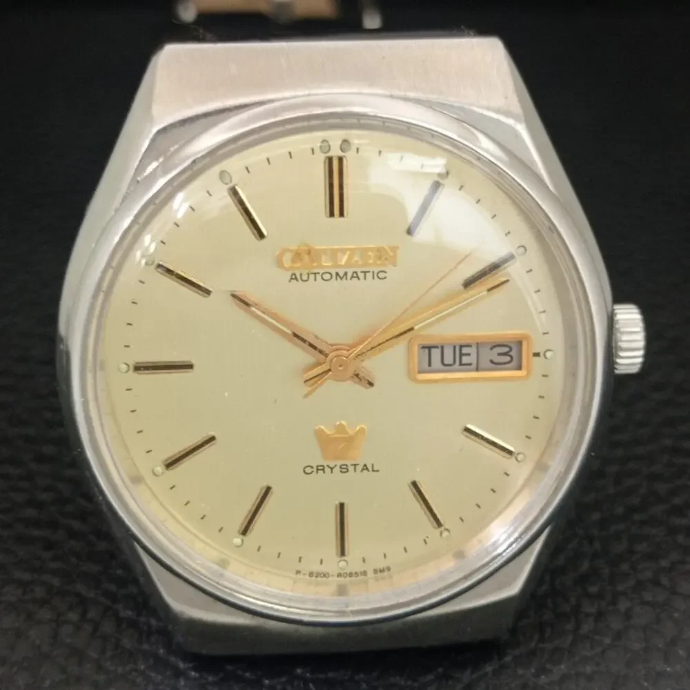 Vintage 1988 Citizen Automatic Mens Silver Watch W/daydate & Beige accents